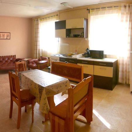 Orchidea Apartman Тата Экстерьер фото